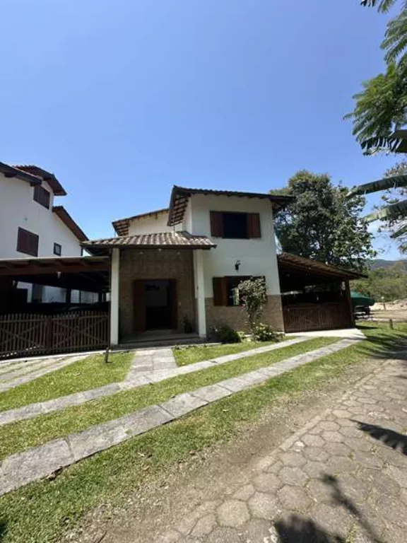 Casa 83 – Casa no Condomínio Perequê-Açú a venda em Paraty