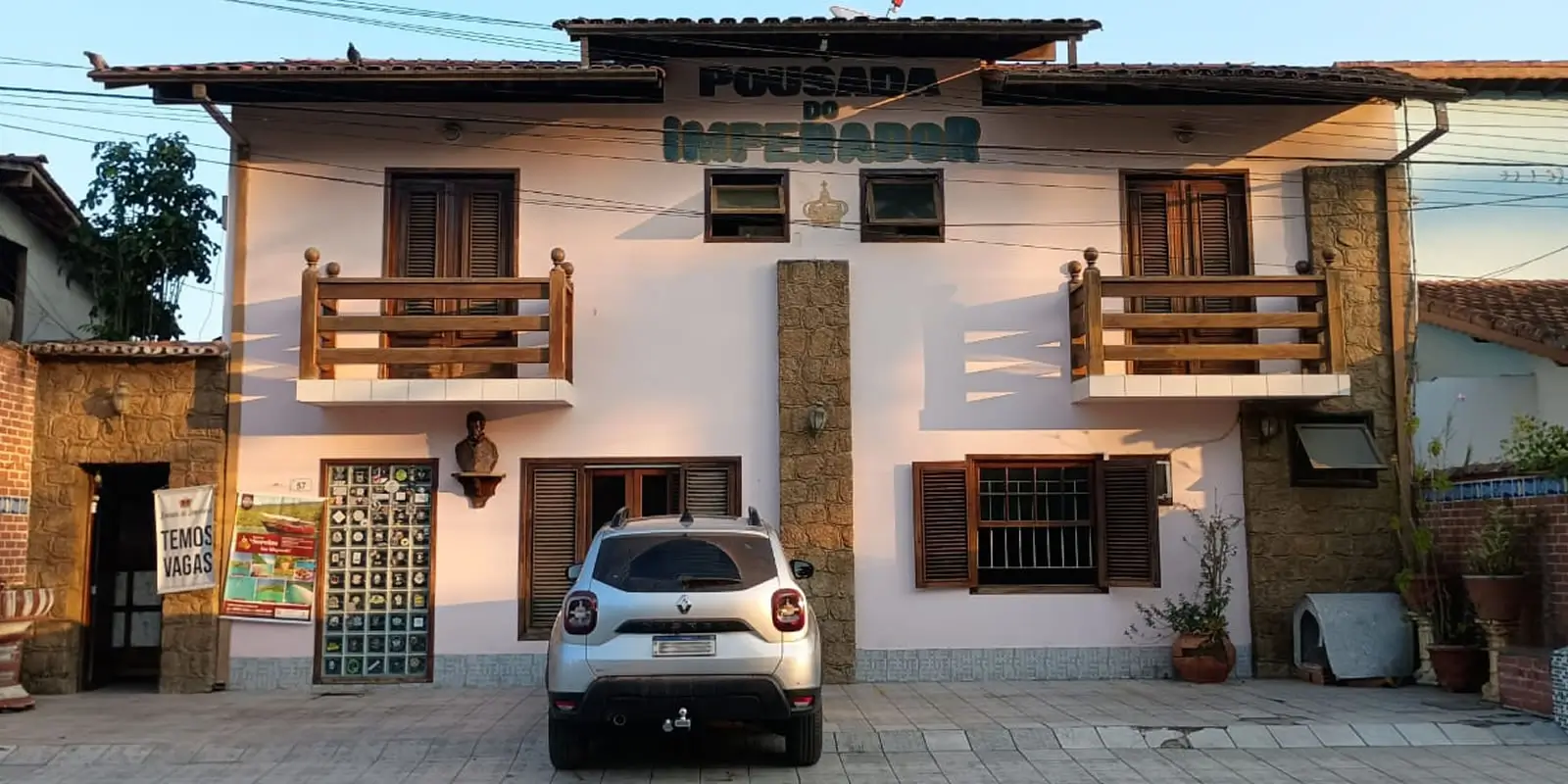 Pousada do Imperador localizada na tradicional praia do bairro Pontal e ao lado do Centro Histórico em Paraty.