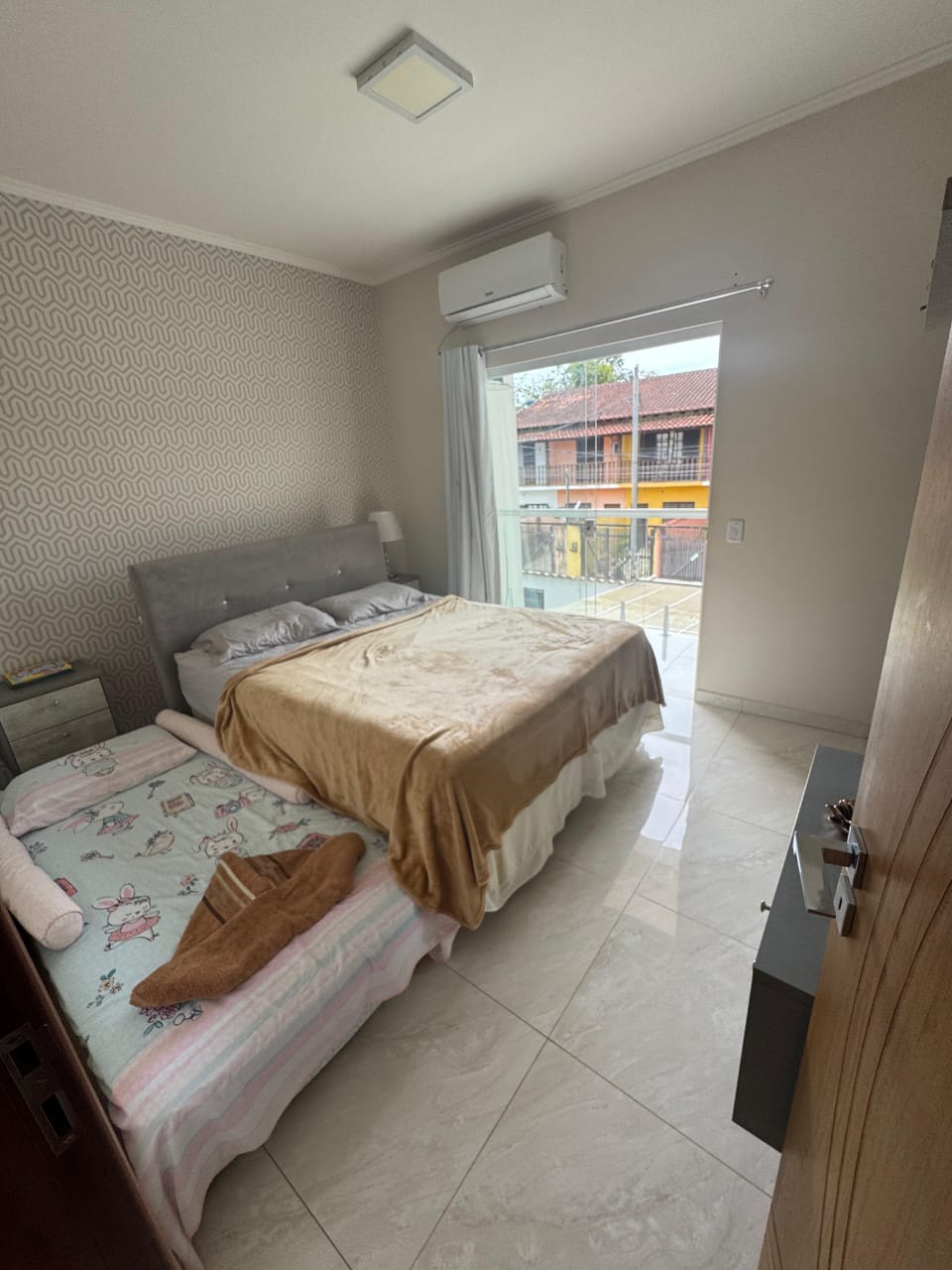 Loc01 – Casa para aluguel mensal bairro Caborê em Paraty