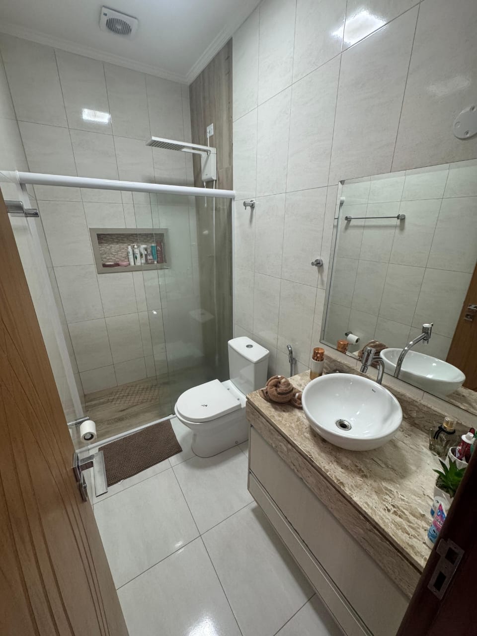Loc01 – Casa para aluguel mensal bairro Caborê em Paraty