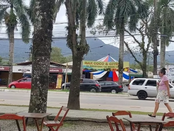 Terrenos a venda na avenida principal de Paraty RJ