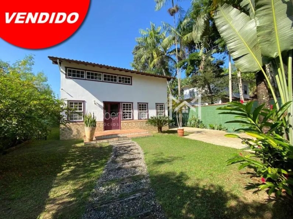 Linda casa a venda em Paraty RJ bairro Caborê