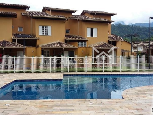 Ótima casa a venda em condomínio em Paraty RJ