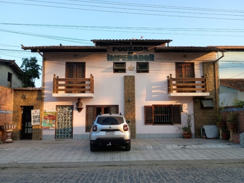 A Pousada do Imperador situada na Praia do Pontal, ao lado do Rio Perequê-açú e a poucos metros do Centro Histórico de Paraty